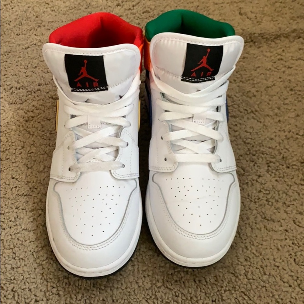 Hardly worn limited edition the rugrats inspired